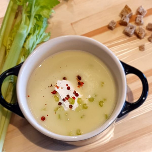 Supa crema de APIO