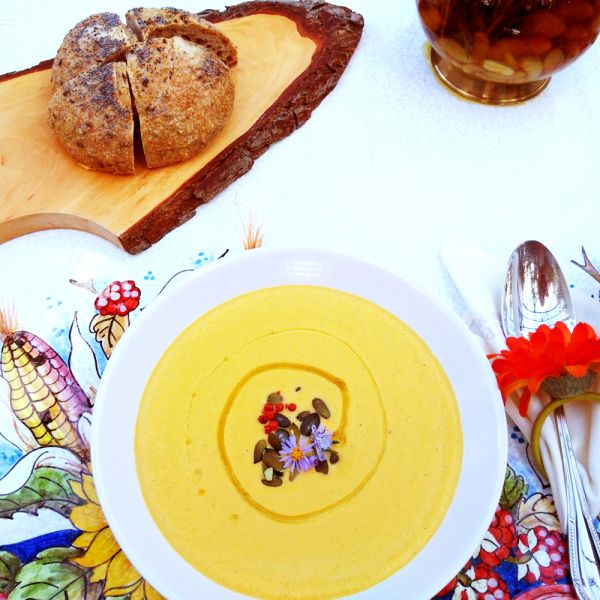 Supă cremă de dovleac (vegană)